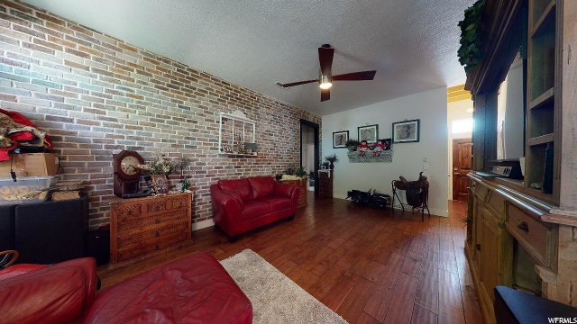 402 N 2720 E, St. George, UT 84790 — photo 7