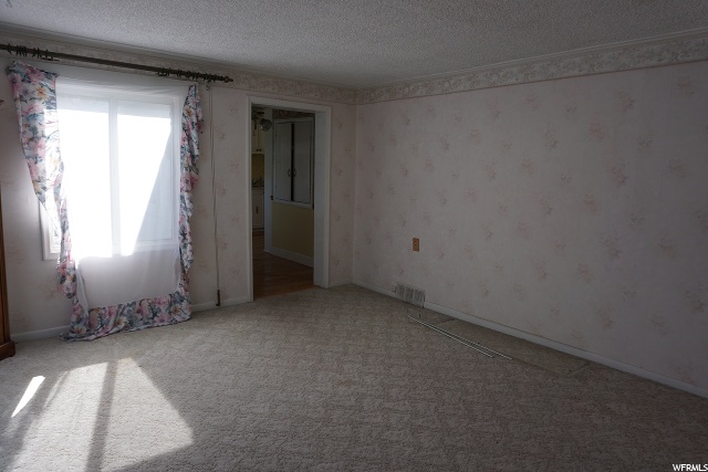 140 W 600 N, Logan, UT 84321 — photo 4