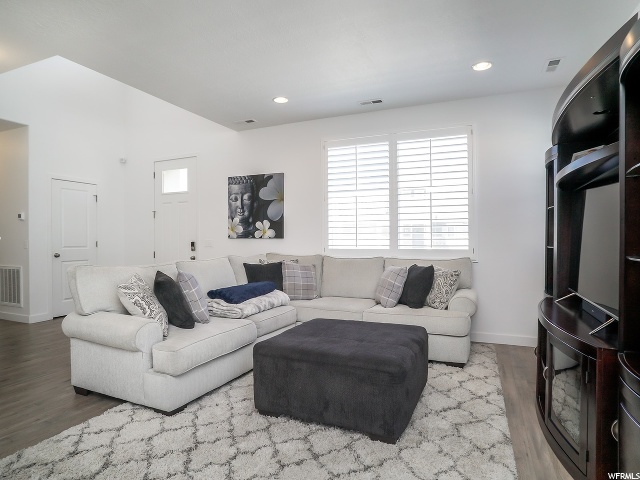 1871 Parkview Dr, Syracuse, UT 84075 — photo 3