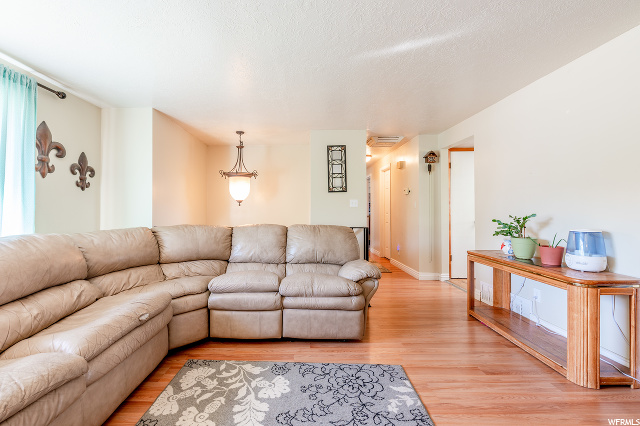 416 S 975 E, Layton, UT 84041 — photo 4