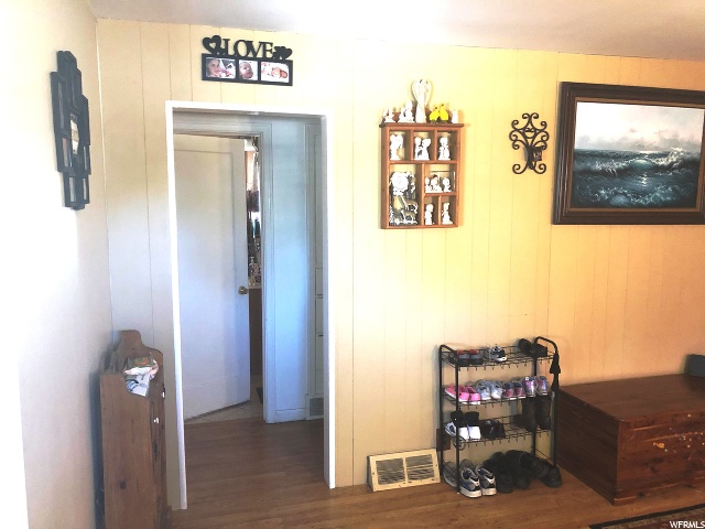 609 E Maple Dr, Clearfield, UT 84015 — photo 3