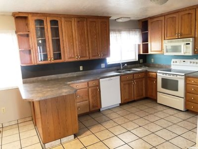 651 E 2160 N, North Logan, UT 84341 — photo 4