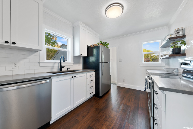 145 W 200 N, Bountiful, UT 84010 — photo 2