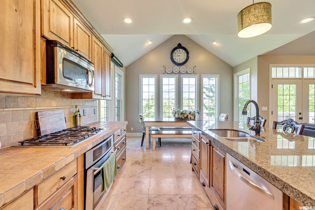2743 E 3025 N, Layton, UT 84040 — photo 7