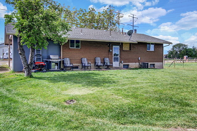 1480 W 300 N, Clinton, UT 84015 — photo 2