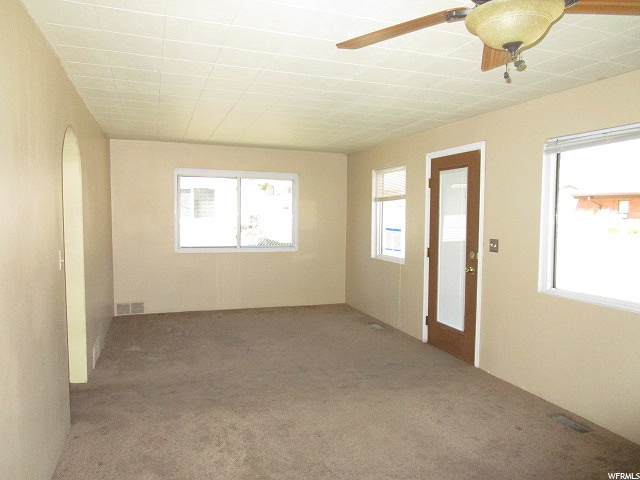 147 Ridgeway St, Helper, UT 84526 — photo 10