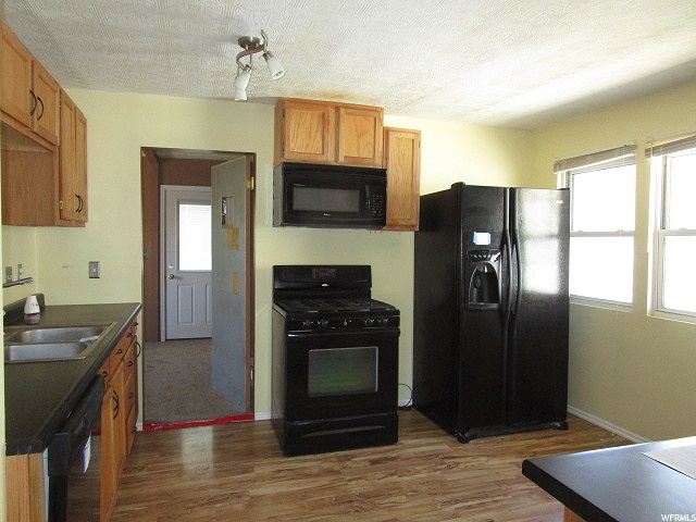 147 Ridgeway St, Helper, UT 84526 — photo 11