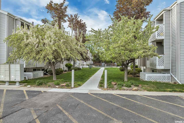 875 E Arrowhead Ln #21, Murray, UT 84107 — photo 5