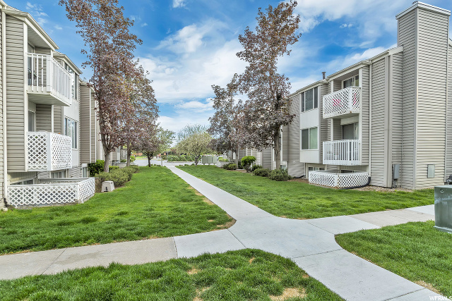 875 E Arrowhead Ln #21, Murray, UT 84107 — photo 4