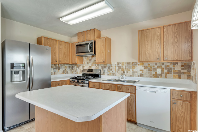 2147 W 2220 N, Clinton, UT 84015 — photo 6