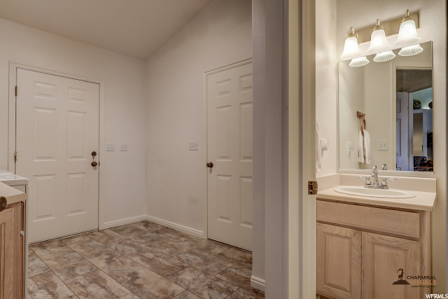 369 W 300 N, Kanab, UT 84741 — photo 12