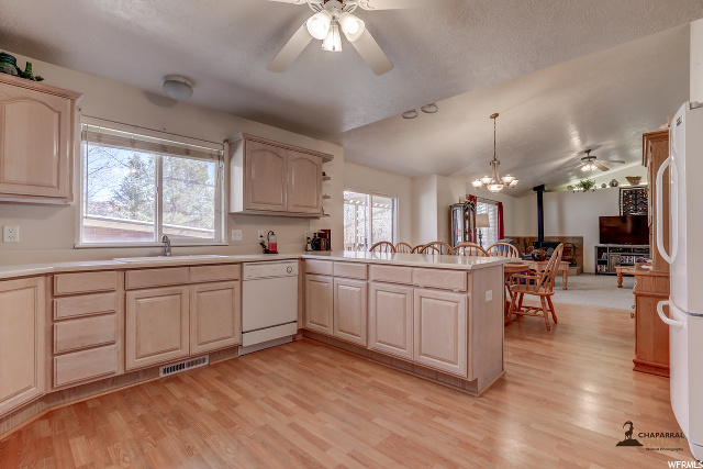 369 W 300 N, Kanab, UT 84741 — photo 11