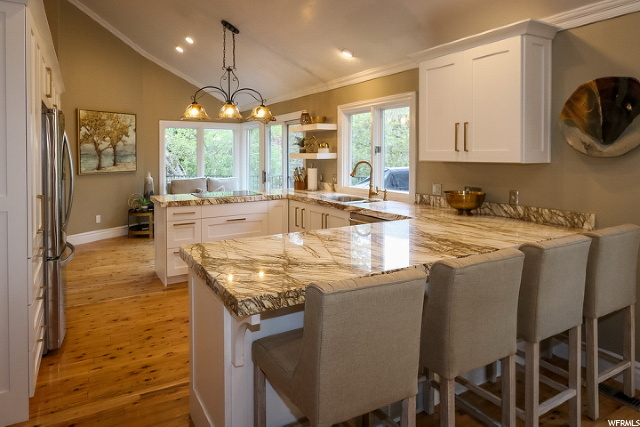 1920 E Ridgehill Dr, Bountiful, UT 84010 — photo 2