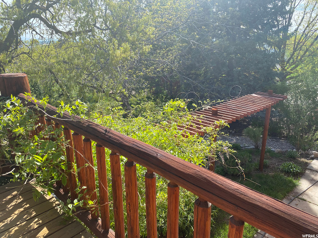 525 W Elberta Dr, Pleasant View, UT 84414 — photo 8