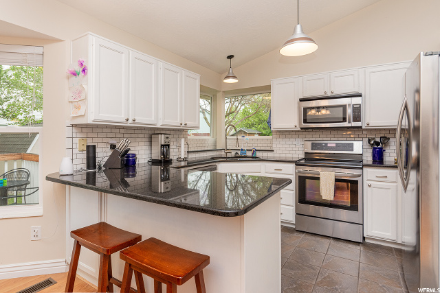 571 S 900 E, Layton, UT 84041 — photo 9