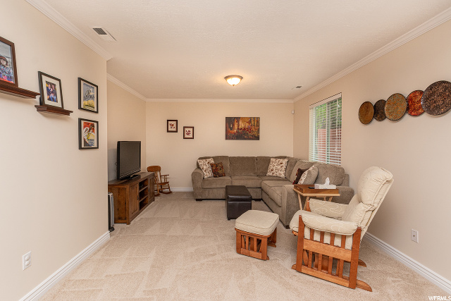 571 S 900 E, Layton, UT 84041 — photo 10