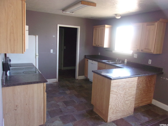 281 E North Poco Dr, Roosevelt, UT 84066 — photo 4