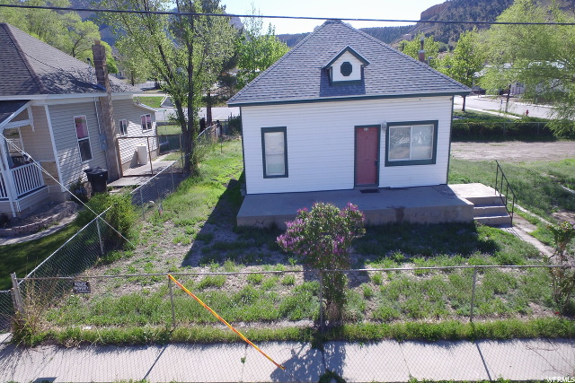 22 Dodge St, Helper, UT 84526 — photo 2