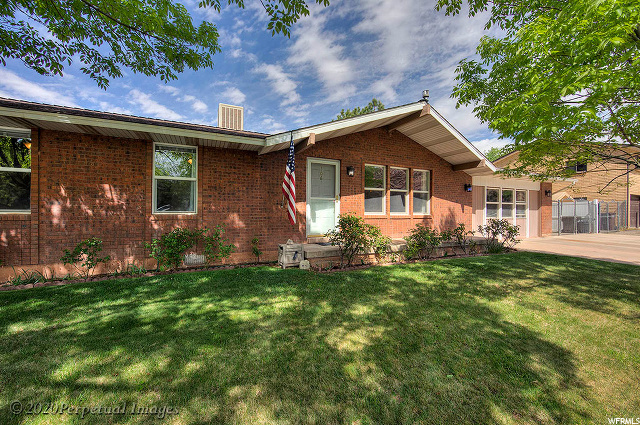 106 Arbor Dr, Moab, UT 84532 — photo 2