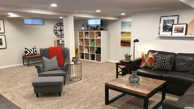 698 W 3500 S, Bountiful, UT 84010 — photo 6