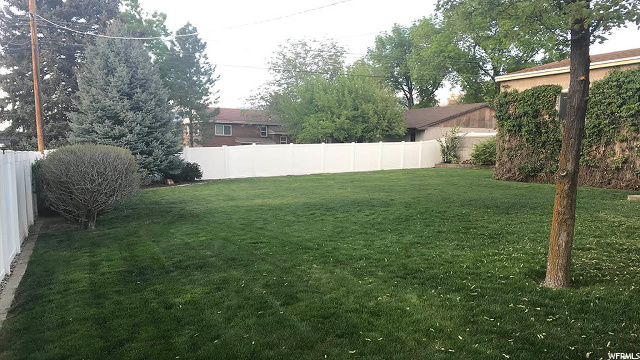 698 W 3500 S, Bountiful, UT 84010 — photo 10