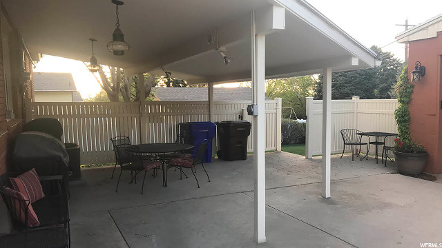 698 W 3500 S, Bountiful, UT 84010 — photo 9