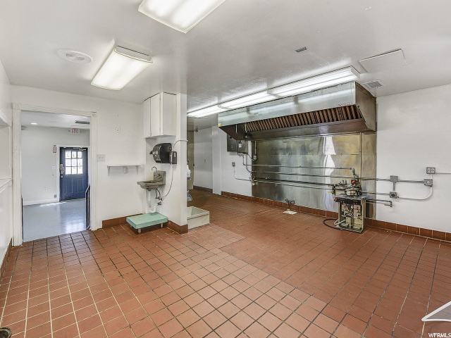 5128 S 1900 W, Roy, UT 84067 — photo 11