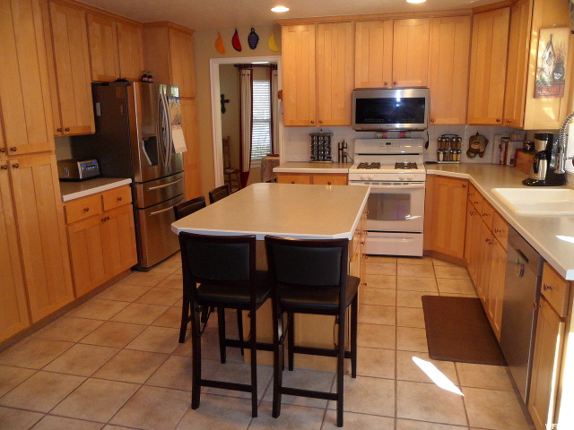 2311 E Combe Rd, Uintah, UT 84403 — photo 9