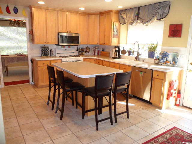 2311 E Combe Rd, Uintah, UT 84403 — photo 8