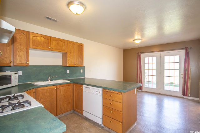 28 W 1325 S, Logan, UT 84321 — photo 3