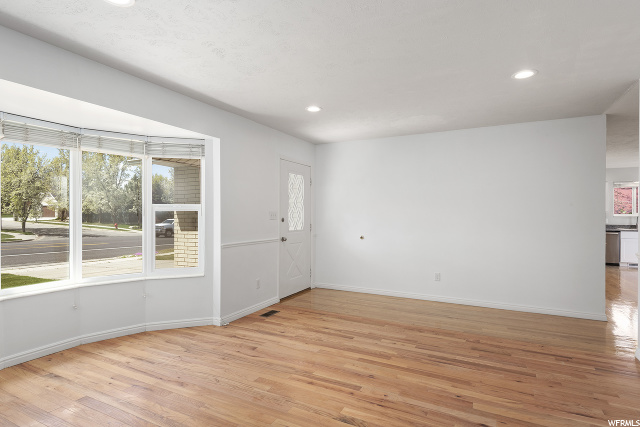 2285 E Creek Rd, Sandy, UT 84093 — photo 4