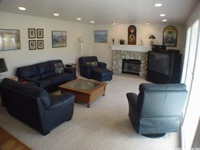 9641 Candle Tree Ln, Sandy, UT 84092 — photo 5