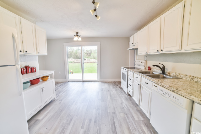180 E 400 N, Nephi, UT 84648 — photo 8