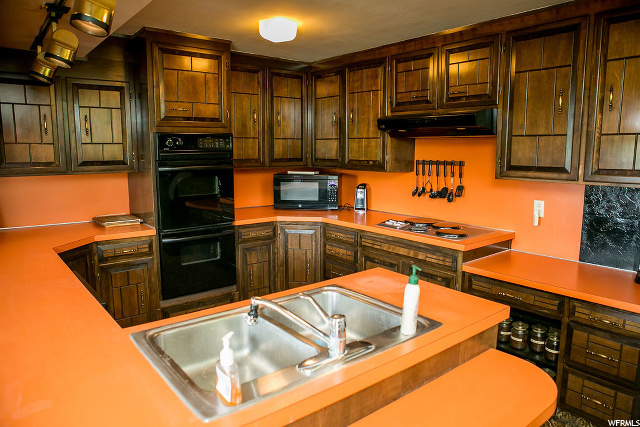 715 River Heights Blvd, River Heights, UT 84321 — photo 2