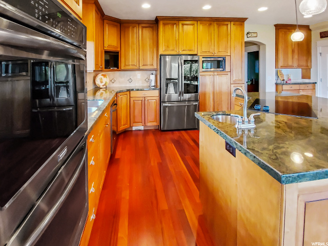 289 E Summerwood Dr, Bountiful, UT 84010 — photo 7