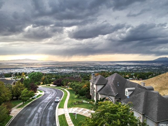 289 E Summerwood Dr, Bountiful, UT 84010 — photo 3