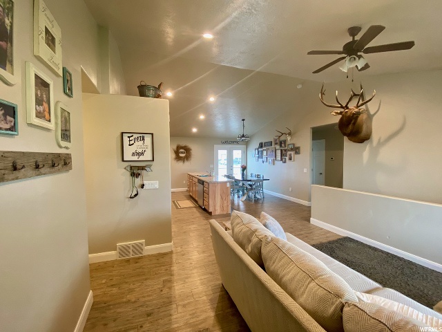 660 E 400 N, Spring City, UT 84662 — photo 6