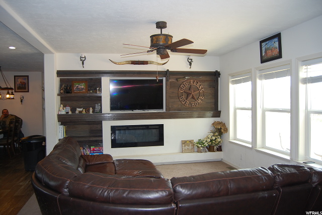 260 E 800 S, Roosevelt, UT 84066 — photo 2
