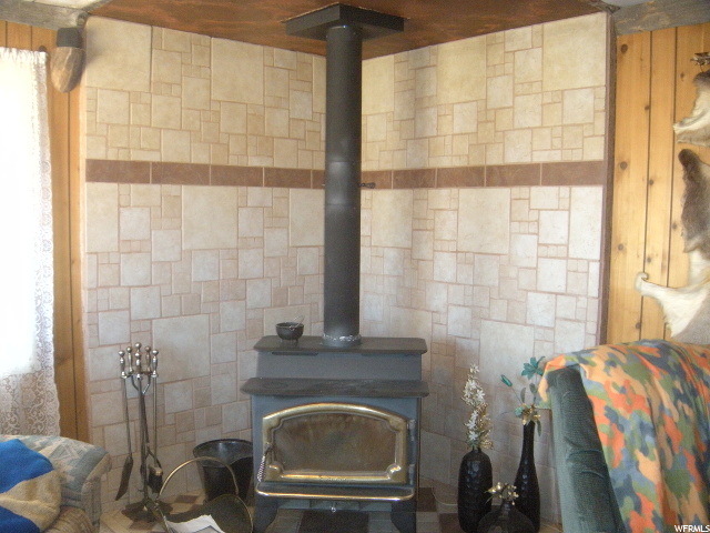 520 E 300 N, Myton, UT 84052 — photo 4