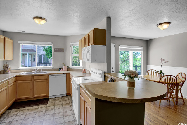 557 E Laurel Hurst Ct, Ogden, UT 84401 — photo 8
