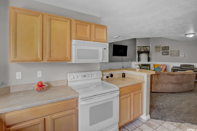 557 E Laurel Hurst Ct, Ogden, UT 84401 — photo 10