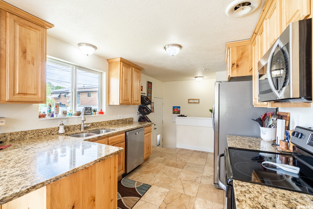 300 W 2575 N, Sunset, UT 84015 — photo 3