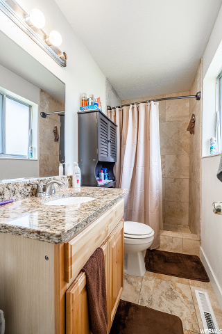 300 W 2575 N, Sunset, UT 84015 — photo 9