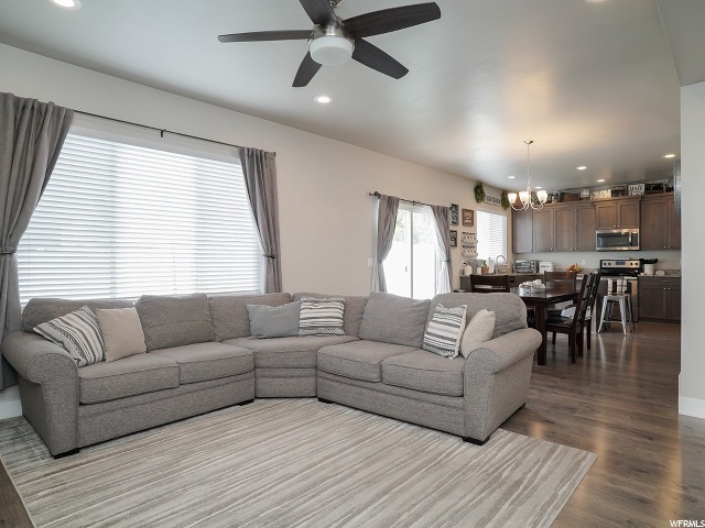 1375 E Primrose Ct, Layton, UT 84040 — photo 6