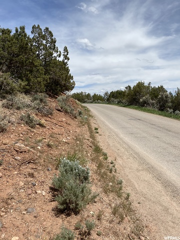 7528 W Red Cloud Loop Rd N, Vernal, UT 84078 — photo 3