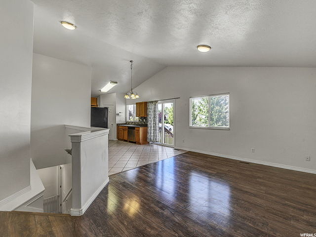 3866 Augusta Dr, Syracuse, UT 84075 — photo 2