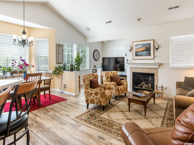 992 S Courtyard Ln. E, Centerville, UT 84014 — photo 4