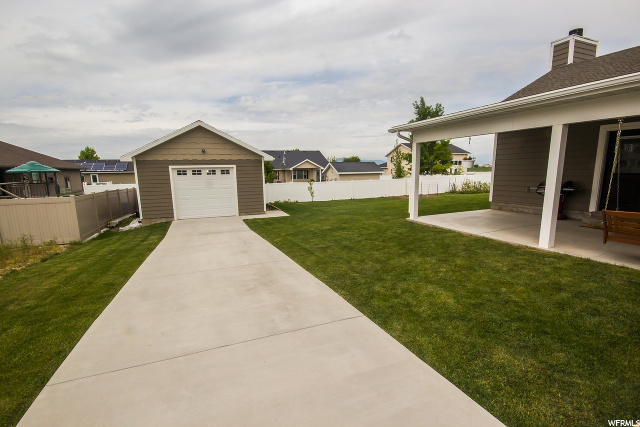 425 N 200 W, Hyde Park, UT 84318 — photo 4
