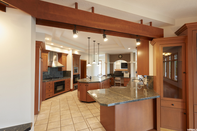 1525 E Maple Hills Dr, Bountiful, UT 84010 — photo 10