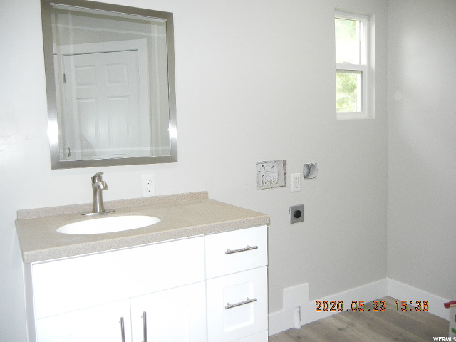 40 W Main St, Eureka, UT 84628 — photo 8